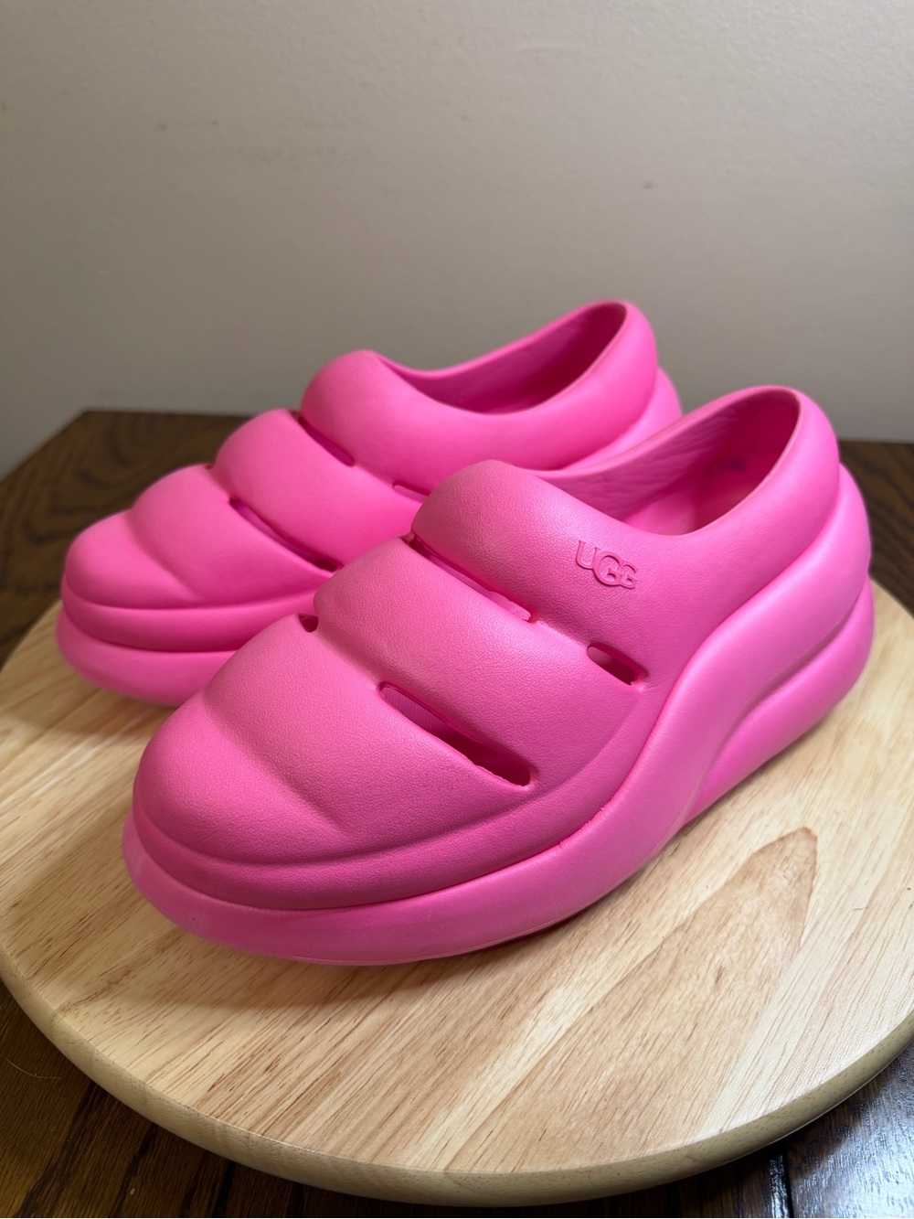 UGG women’s T Sport Yeah clogs shoes